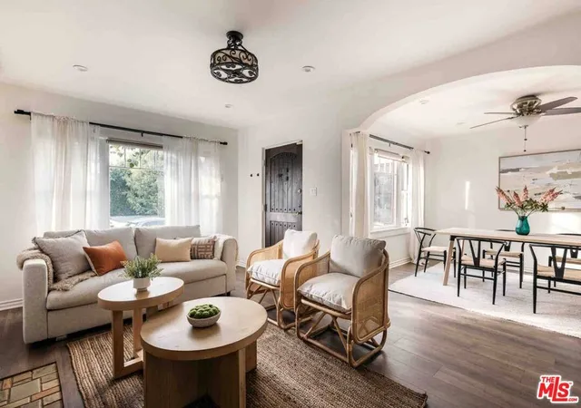 5th image of 428 N Alta Vista Blvd, Los Angeles, CA 90036 | MLS# 26830245