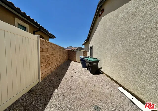 74th image of 39186 Pinto Ct, Palmdale, CA 93551 | MLS# 26839605