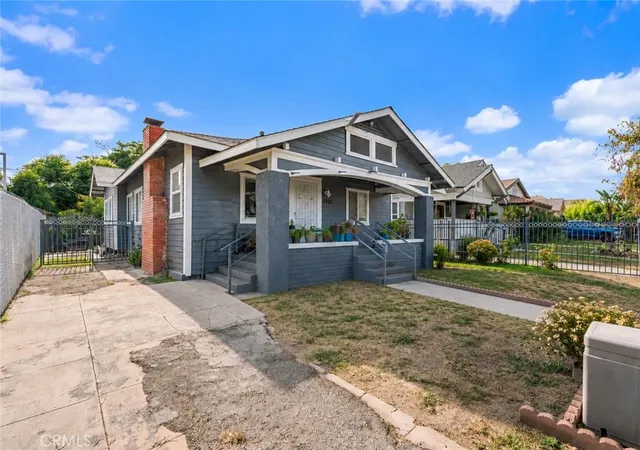 Single family home for sale at 3935 S Harvard Blvd, Los Angeles, CA 90062 | MLS# DW26116393