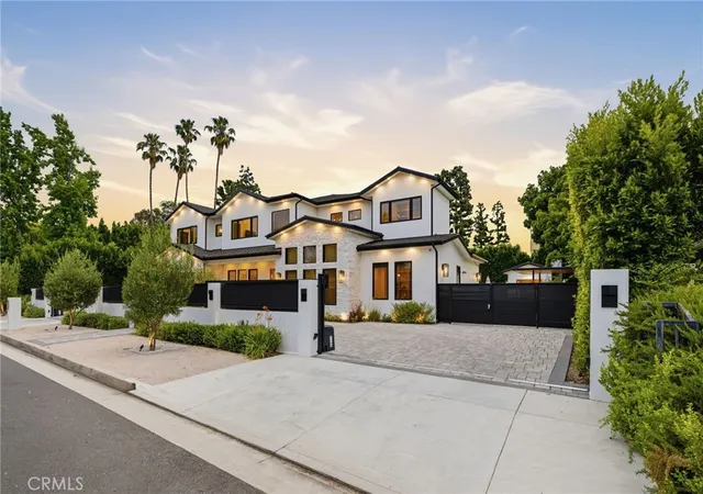 2nd image of 5414 Genesta, Encino, CA 91316 | MLS# SR26116204