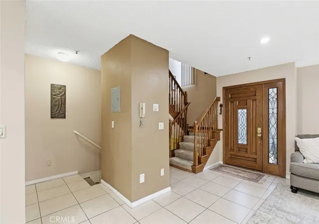 5th image of 301 W Loraine St, Glendale, CA 91202