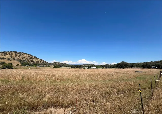 5th image of 0 Hawthorne Ln, Squaw Valley, CA 93675 | MLS# FR26116461