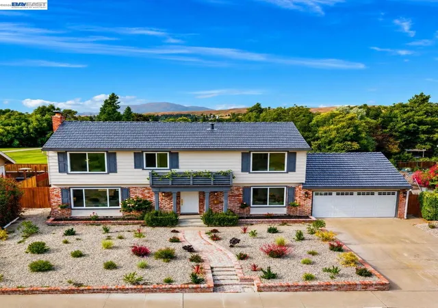 Photo 1 of Sale Pending at 9610 Belle Meade Dr, San Ramon, CA 94583 | MLS# 41136396 | Listing updated on 2026-09-30