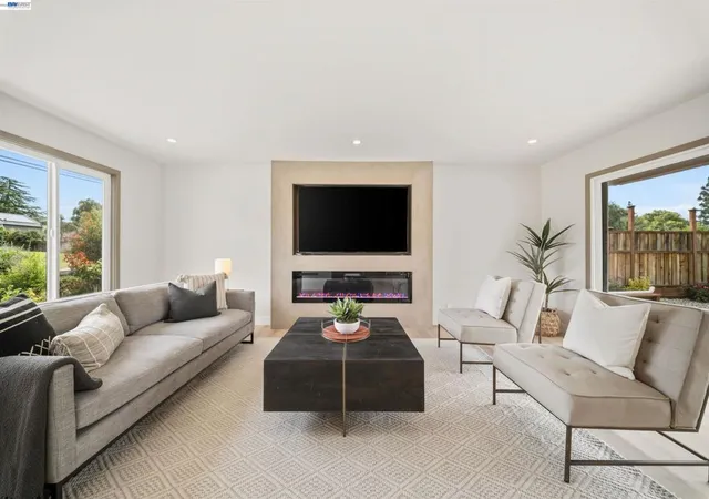Photo 3 of Sale Pending at 9610 Belle Meade Dr, San Ramon, CA 94583 | MLS# 41136396 | Listing updated on 2026-09-30