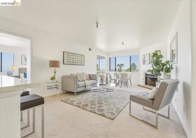 Listing Photo 4 - Condo for sale in building located at 545 Pierce St, Albany, CA 94706 - Unit #2313