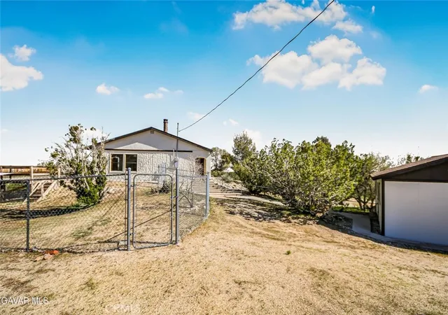 Homes for sale in Littlerock, CA | 31720 96th Street East, Littlerock, CA 93543 | MLS# SR26116508