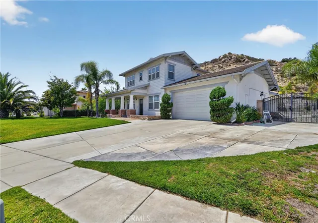 Photo 3 of Sale Pending at 2883 Wolfson Cir, Corona, CA 92879 | MLS# OC26116481 | Listing updated on 2026-09-18