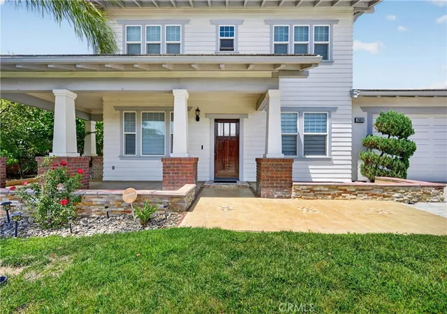 Photo 4 of Sale Pending at 2883 Wolfson Cir, Corona, CA 92879 | MLS# OC26116481 | Listing updated on 2026-09-18