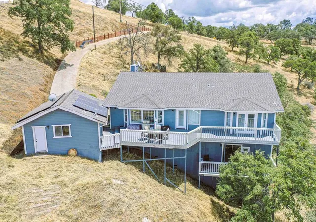Photo 3 of Single family home for sale at 5448 Arbolada Dr, La Grange, CA 95329 | MLS# 41136424 | Listing updated on 2026-09-04