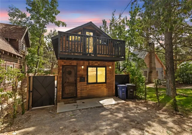 1st image of 547 Holmes, Sugarloaf, CA 92386 | MLS# DW26116612