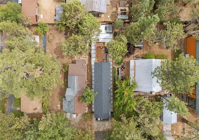 3rd image of 547 Holmes, Sugarloaf, CA 92386 | MLS# DW26116612