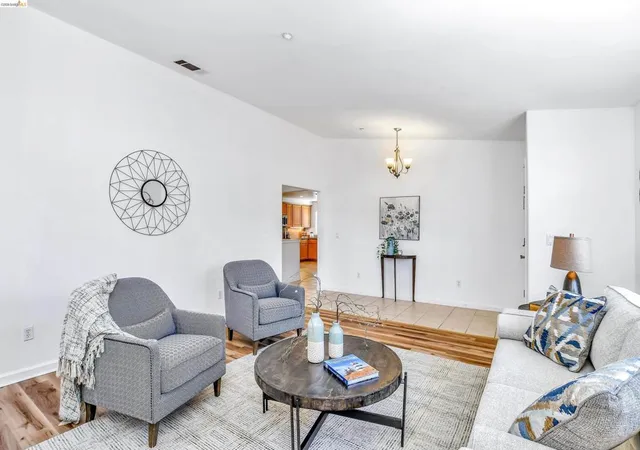 5th image of 2076 Heartland Cir, Brentwood, CA 94513 | MLS# 41136431