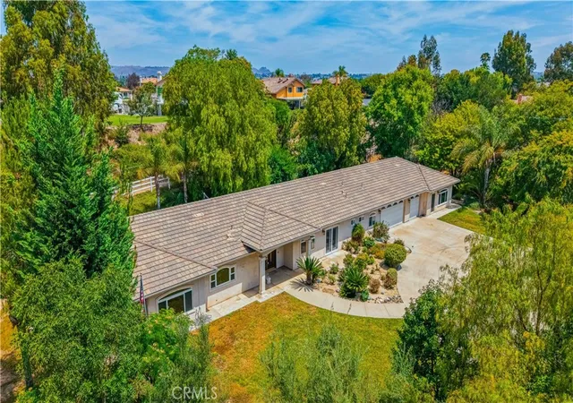 Photo 3 of Single family home for sale at 29781 Pasada Rd, Temecula, CA 92591 | MLS# IG26116628 | Listing updated on 2026-09-27