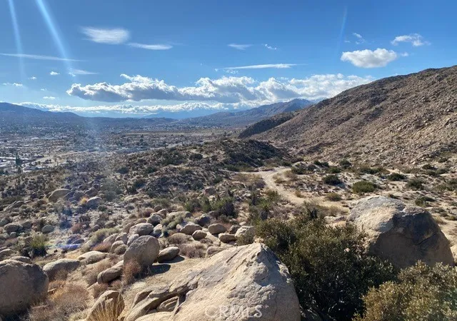 1st image of 5952913 Palm, Yucca Valley, CA 92284 | MLS# JT26115671