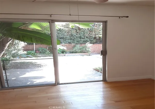 35th image of 530 N Naomi, Burbank, CA 91505 | MLS# SR26116105