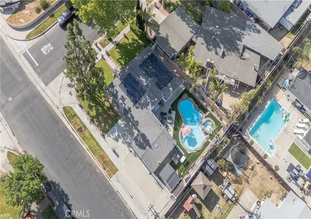2nd image of 27573 Santa Clarita Rd, Santa Clarita, CA 91350 | MLS# SR26116658