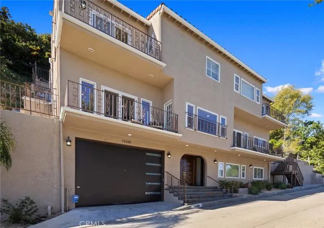 Homes for sale in Sherman Oaks, CA | 15330 Del Gado, Sherman Oaks, CA 91403 | MLS# AR26116733