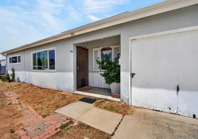 Homes for sale in San Diego, CA | 3115 Natchez, San Diego, CA 92117 | MLS# 260013038SD