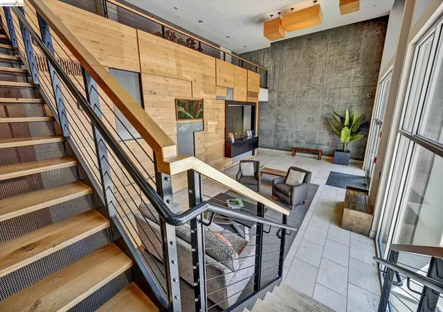 3rd image of 311 Oak St #Pent 9, Oakland, CA 94607 | MLS# 41136469