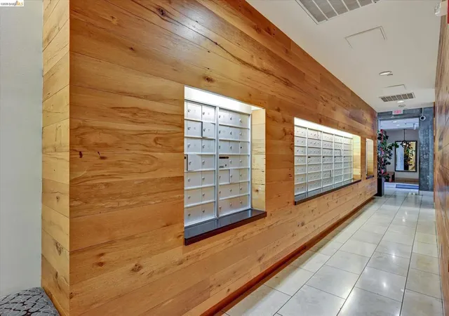 4th image of 311 Oak St #Pent 9, Oakland, CA 94607 | MLS# 41136469