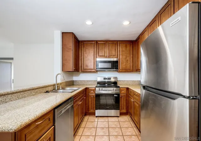 4th image of 6747 Friars, San Diego, CA 92108