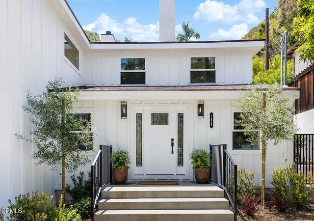 Homes for sale in Los Angeles, CA | 1475 N Bundy Dr, Los Angeles, CA 90049 | MLS# P1-27361
