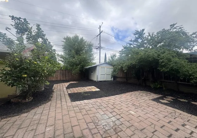 Homes for sale in Concord, CA | 2029 Highland Dr, Concord, CA 94520 | MLS# 41136468
