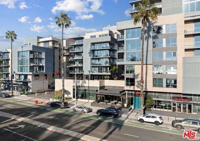 2nd image of 1755 Ocean Ave, Santa Monica, CA 90401