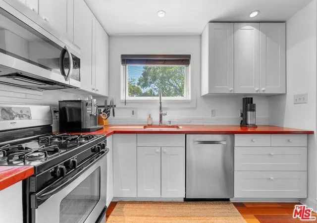 5th image of 11376 Matteson Ave, Los Angeles, CA 90066 | MLS# 26839495
