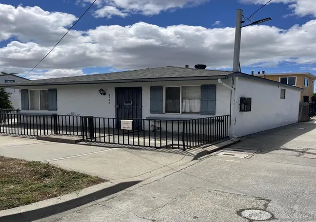 2nd image of 85 3577 Landis St, San Diego, CA 92104 | MLS# 260013054SD