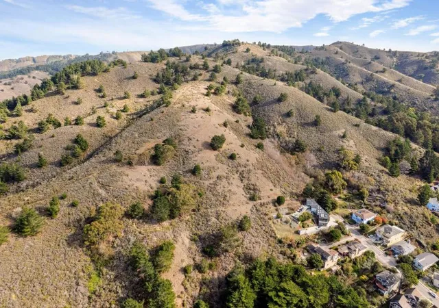 4th image of 0 Calera, Pacifica, CA 94044 | MLS# ML82049079