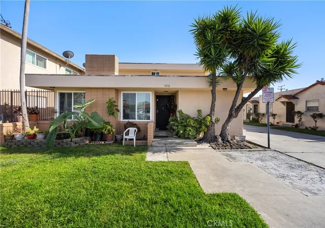 2nd image of 3516 Beechwood, Lynwood, CA 90262 | MLS# DW26116841