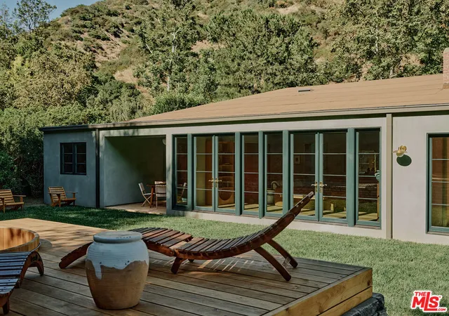 2nd image of 2633 Mandeville Canyon Rd, Los Angeles, CA 90049 | MLS# 26839773