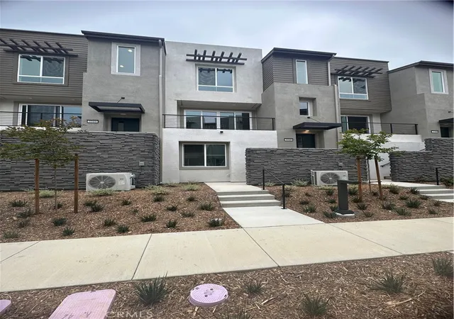 Homes for sale in Carlsbad, CA | 3540 Via Nido, Carlsbad, CA 92009 | MLS# IG26116857