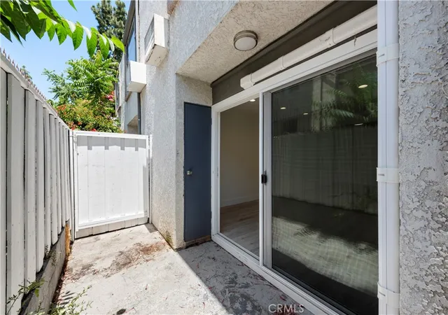 2nd image of 18620 Hatteras St, Tarzana, CA 91356
