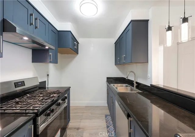 5th image of 18620 Hatteras St #169, Tarzana, CA 91356 | MLS# SR26115414