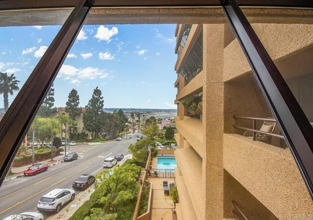 Photo 1 of Condo for sale at 230 W Laurel St #506, San Diego, CA 92101 | MLS# PTP2604125 | Listing updated on 2026-09-24
