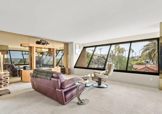 Photo 3 of Condo for sale at 230 W Laurel St #506, San Diego, CA 92101 | MLS# PTP2604125 | Listing updated on 2026-10-28