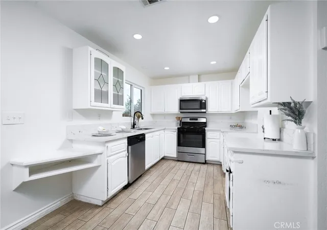 Homes for sale in Hesperia, CA | 11945 Bornite Ave, Hesperia, CA 92345 | MLS# IV26114958
