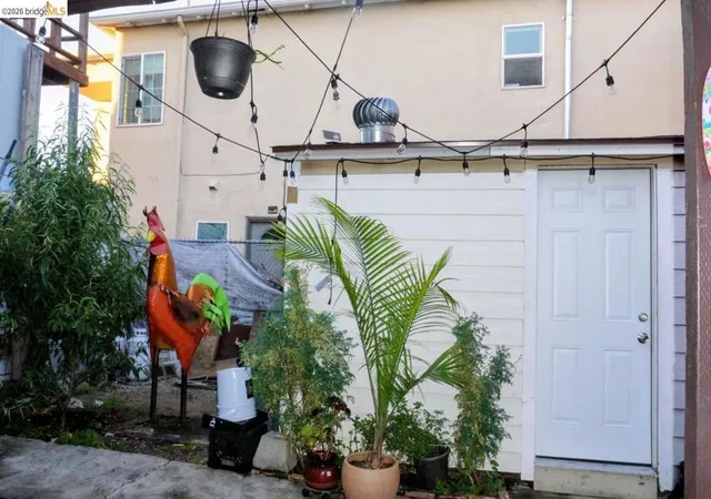 17th image of 6708 International Blvd, Oakland, CA 94621 | MLS# 41136536