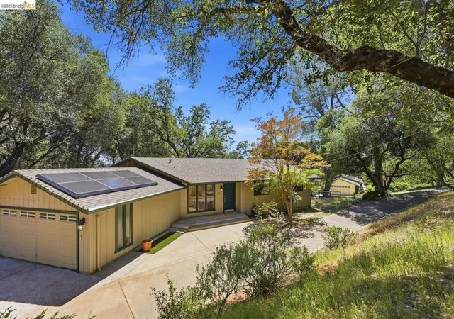 Photo 4 of Single family home for sale at 5171 Westridge Cir, Auburn, CA 95602 | MLS# 41136539 | Listing updated on 2026-09-13
