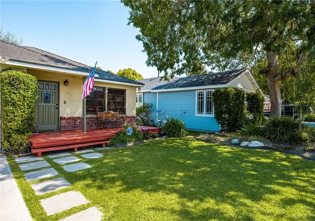 Photo 3 of Sale Pending at 20282 Bayview, Newport Beach, CA 92660 | MLS# OC26116603 | Listing updated on 2026-09-01