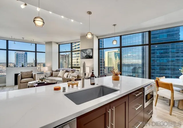 5th image of 700 W E St #2404, San Diego, CA 92101 | MLS# 260013093SD