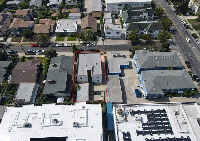 Photo 3 of Multi family home for sale at 4629 Clarissa, Los Angeles, CA 90027 | MLS# AR26116416 | Listing updated on 2026-05-30