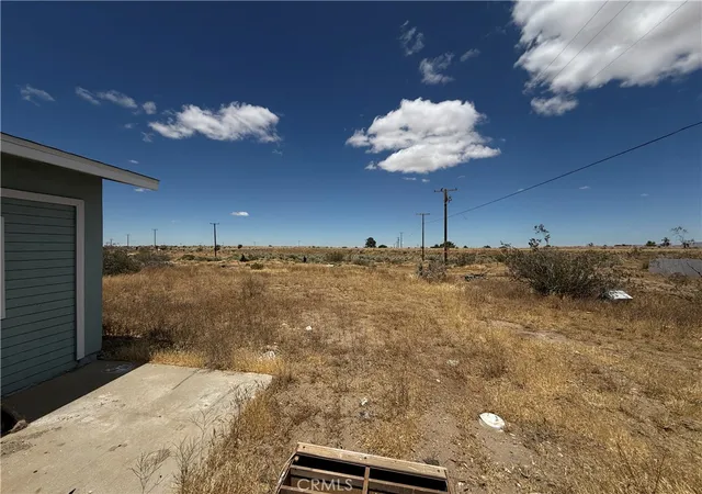 3rd image of 11744 Wagon Wheel, Victorville, CA 92392 | MLS# HD26105795