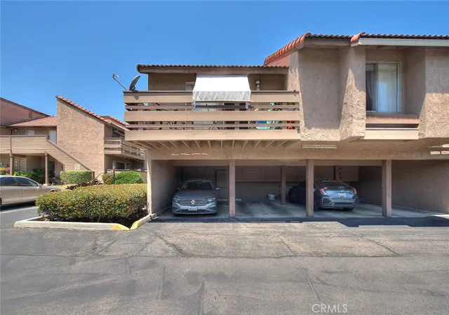 3rd image of 1555 Border #F, Corona, CA 92882 | MLS# PW26116860