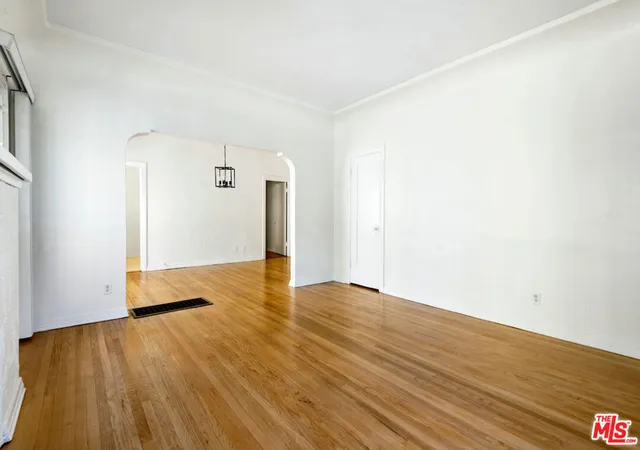 5th image of 448 N Ogden Dr, Los Angeles, CA 90036 | MLS# 26840479