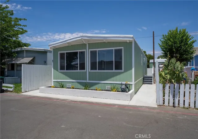 Homes for sale in Lancaster, CA | 3157 E I Ave #E2, Lancaster, CA 93535 | MLS# SR26117126