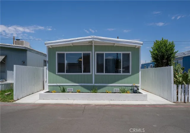 Homes for sale in Lancaster, CA | 3157 E I Ave #E2, Lancaster, CA 93535 | MLS# SR26117126