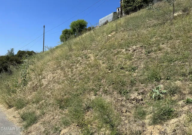 4th image of 20905 Calimali Rd, Woodland Hills, CA 91364 | MLS# 226002522
